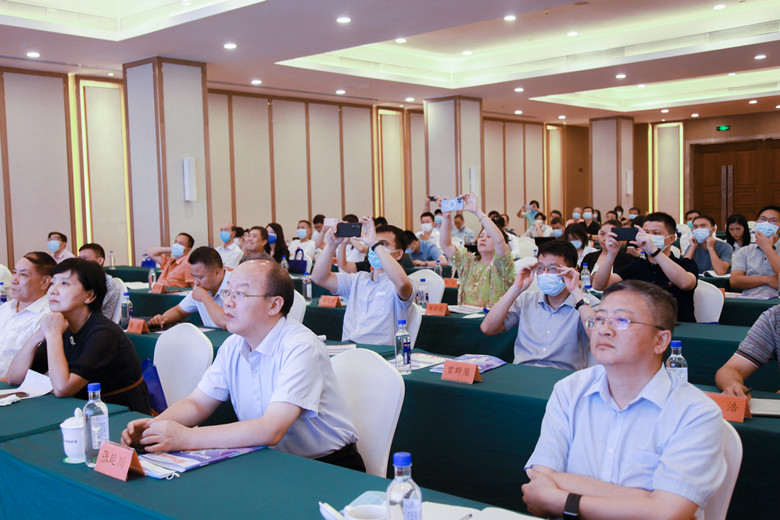 2022年东南科技论坛——数据安全与数字经济产业融合发展论坛在榕举行3
